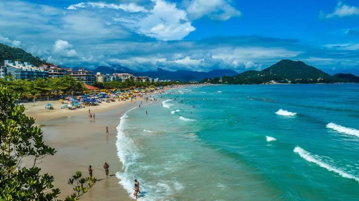 Apto Praia Grande Ubatuba Area Nobre Com Toda Comodidade Para Voce E Sua Familia ! מראה חיצוני תמונה